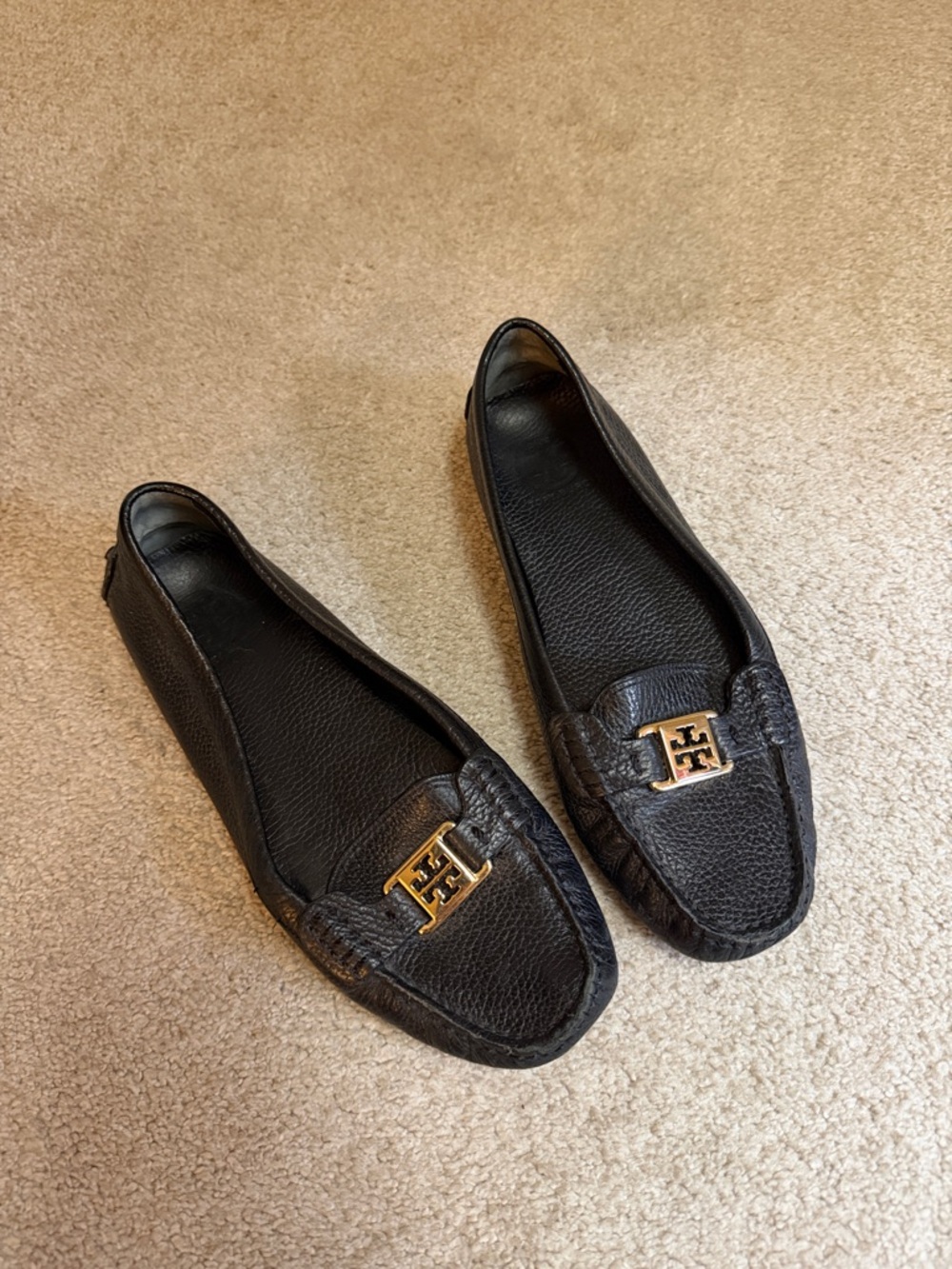 Tory Burch Black Leather Logo driving loafers